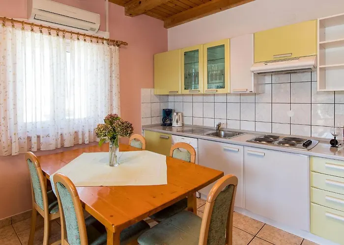 Apartment Anna-4 By Interhome *